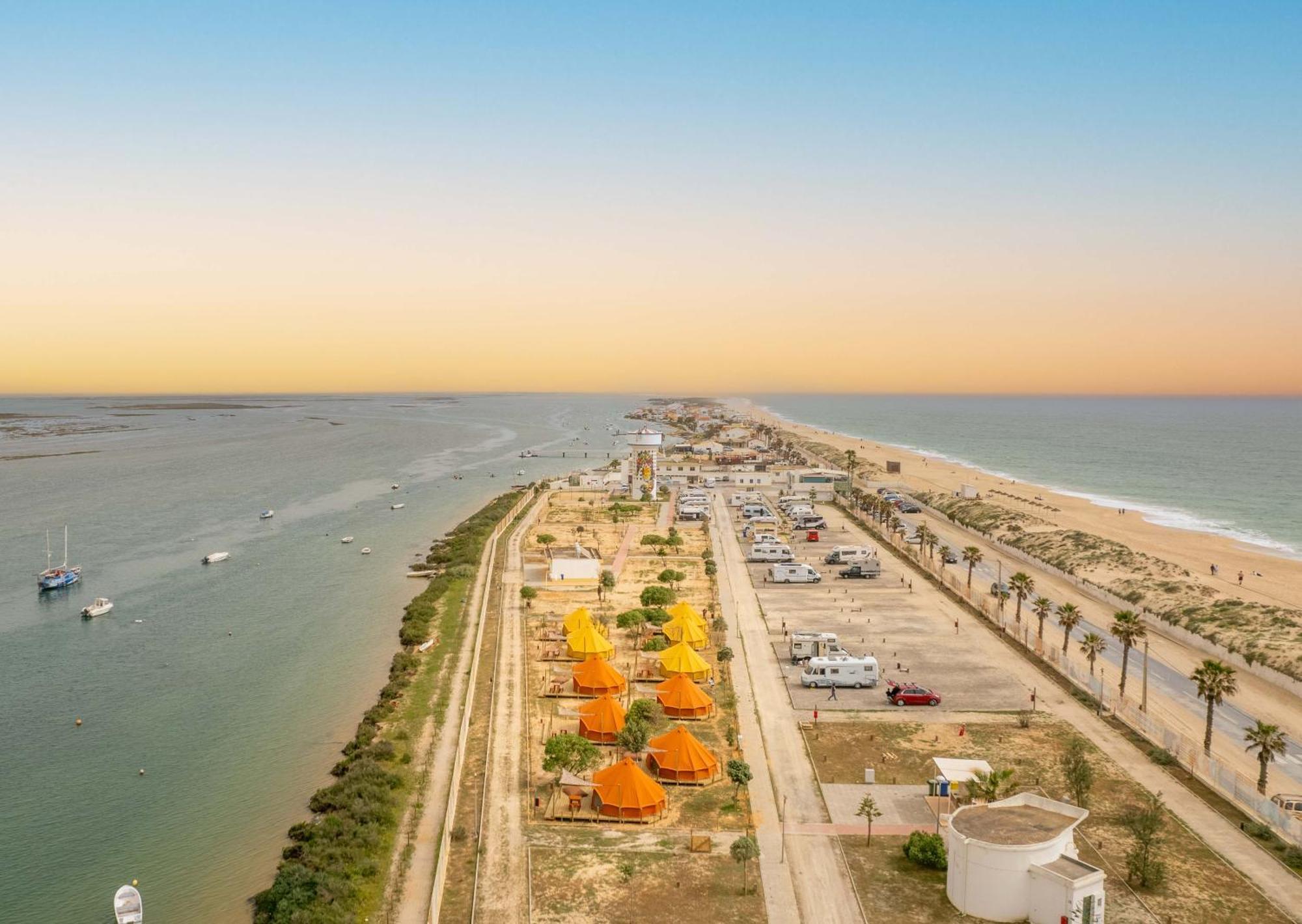 فندق Glamping Camp فارو المظهر الخارجي الصورة